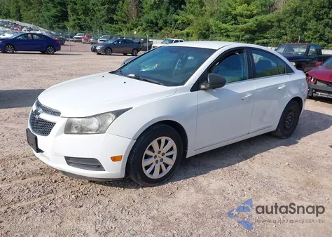 2011 Chevrolet Cruze Ls z USA, uszkodzony, nr VIN 1G1PC5SH5B7145981